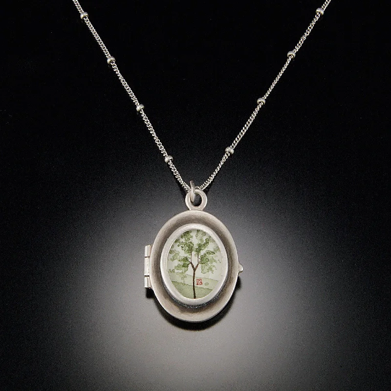 engraved necklace for women-Spring Maple Locket