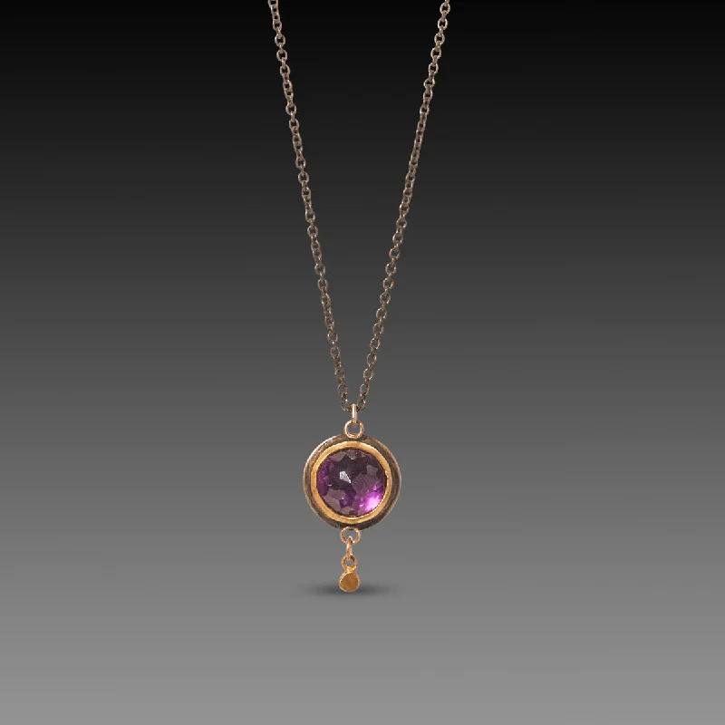 dainty necklace for women-Amethyst & Gold Disk Necklace