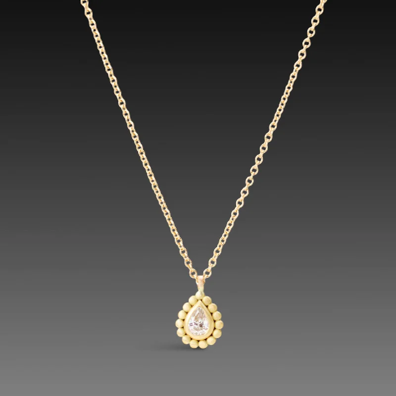 colorful necklace for women-Delicate Diamond Necklace